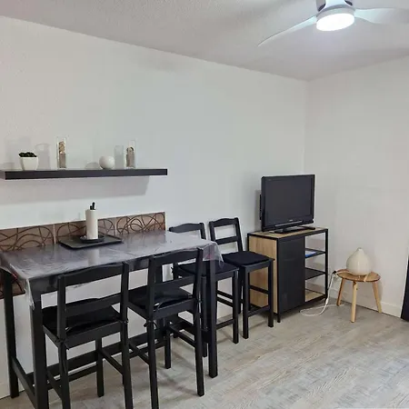 Apartment Renove Au Centre, Parking - 2 Pers. - Fr-1-387-229 Marseillan (Herault)